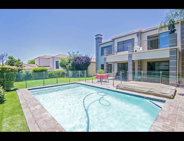 3 BEDROOM CLUSTER TO LET IN BROADACRES